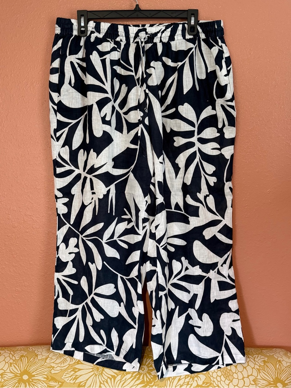 Dark Blue & White Tropical Print Elastic Waist Pants